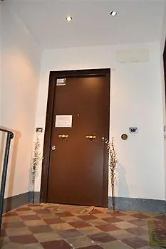 Guest house B&B And Home La Piazzetta Della Pioggia