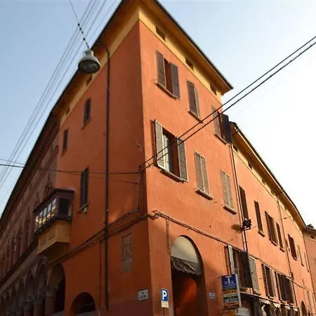 Penzion And La Piazzetta Della Pioggia 2*